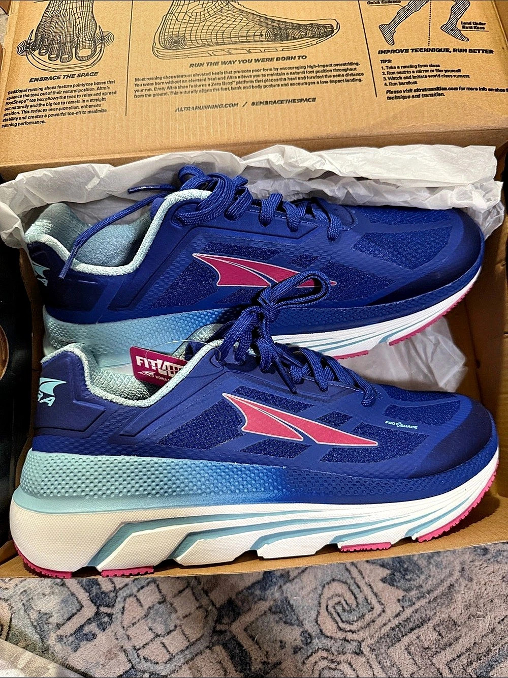 Altra Torin 7 Athletic Shoes Blue & Pink US 8.5 NWT